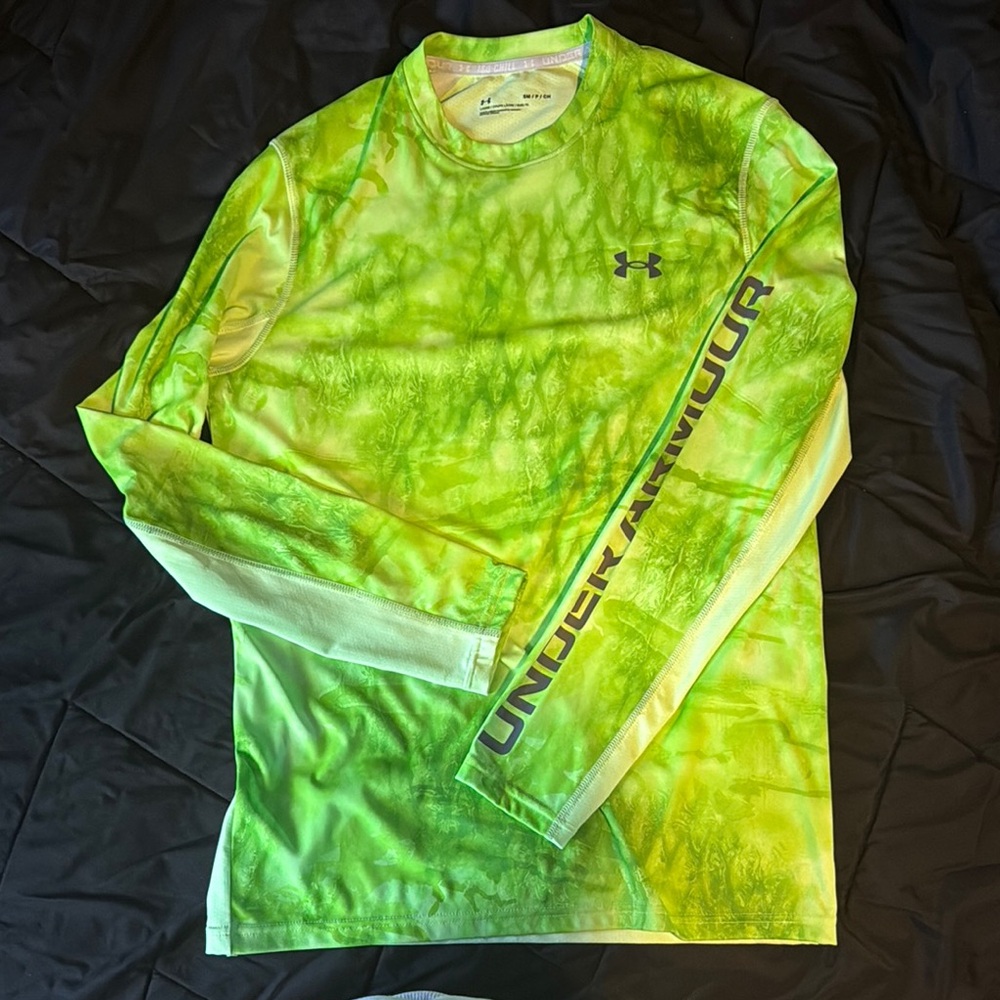 Under Armour Men's Green Long Sleeve Shirt